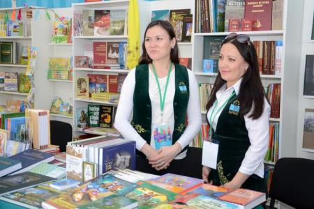 Москва книжная. КПРФ участвует в книжном фестивале «Красная Площадь»