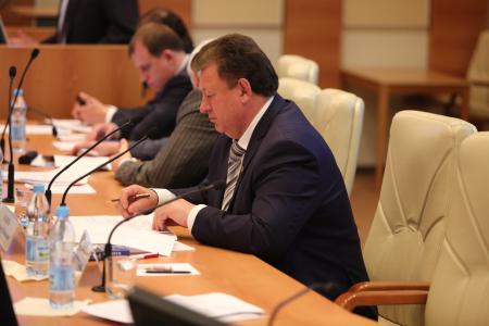 Коммунисты провели в Госдуме парламентские слушания о совершенствовании правового регулирования в сфере недропользования