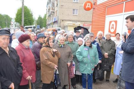 Тульская область. Депутат-коммунист Олег Лебедев продолжает встречи с жителями