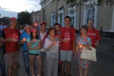 Оренбургская область. Коммунисты и комсомольцы приняли участие в траурных мероприятиях 22 июня