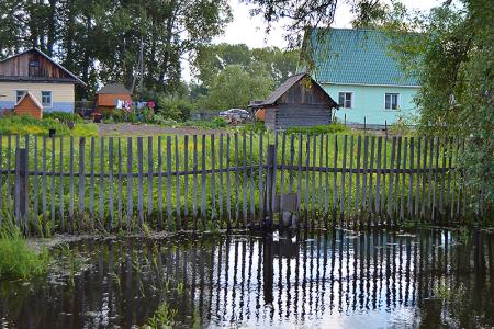 Алтайский край. Депутат-коммунист И.С. Карпов встретился с избирателями поселка Затон в городе Барнауле 