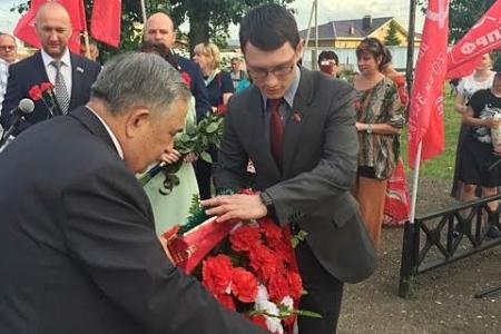 Татарстан. В городе Набережные Челны состоялось торжественное открытие после реконструкции памятника Владимиру Ильичу Ленину