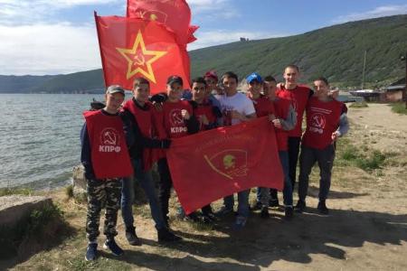 Комсомольский субботник в Магадане