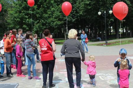 Воронеж. Должны смеяться дети…