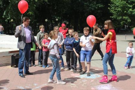 Воронеж. Должны смеяться дети…