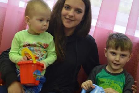 Коммунисты и комсомольцы Иванова побывали в гостях в детском доме «Родничок»