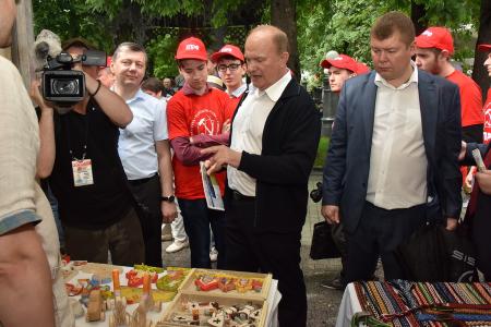 Г.А. Зюганов: «Лишь высокая духовность и чувство патриотизма смогут обеспечить нам новые победы»