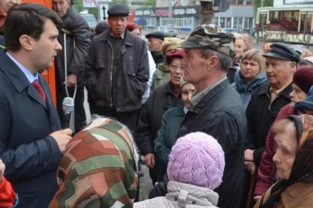 Тульская область. Депутат-коммунист Олег Лебедев продолжает встречи с жителями
