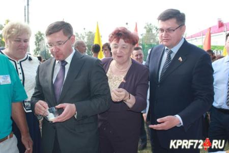 Тюменская область. Депутат-коммунист Тамара Казанцева поздравила Казанский район с 85-летием