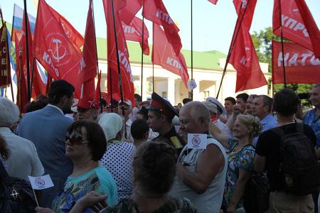 В Крыму прошёл митинг «АнтиНАТО»