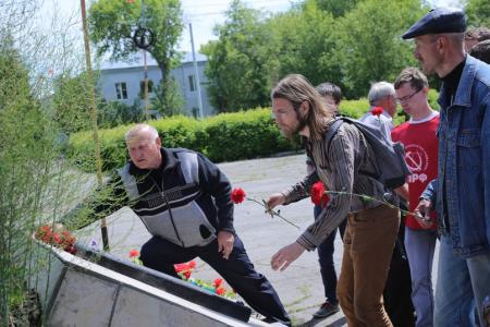 Не помнить -  значит предать. Акция омских коммунистов в память о событиях Гражданской войны