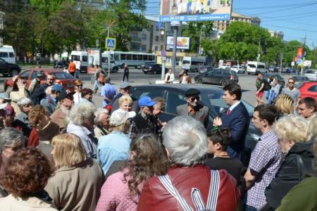 Олег Лебедев продолжает проводить массовые встречи с жителями Тульской области