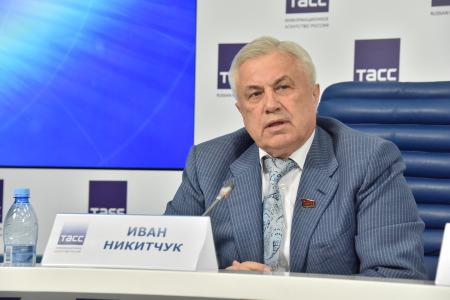 «В наследство детям - цветущую землю!». В ТАСС прошла пресс-конференция депутатов-коммунистов