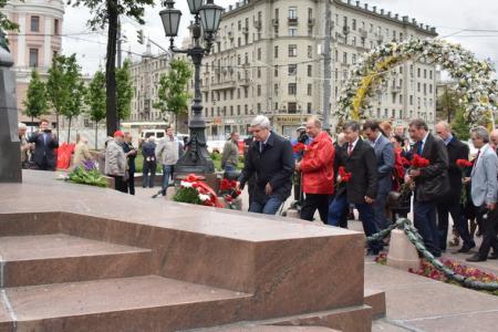 Поклон Пушкину