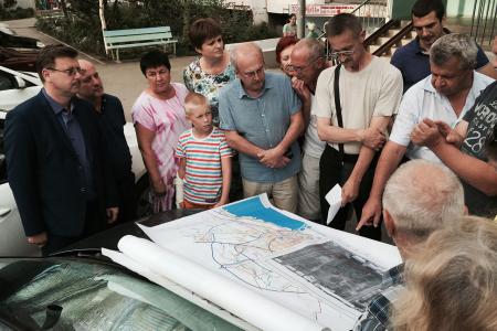 Краснодар. При поддержке КПРФ жильцы отстаивают свои права. Встречи С.К.Лузинова с избирателями