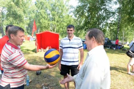 Юбилейная пятая Спартакиада КПРФ открыта в Новосибирске