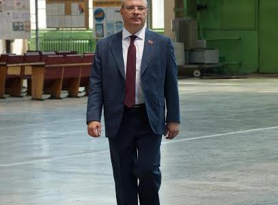 Депутат Госдумы Сергей Гаврилов поздравил победителей чемпионата профмастерства на ВАСО