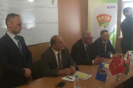 Г.А. Зюганов назвал сводный студотряд на реконструкции минского стадиона "Динамо" уникальным примером 