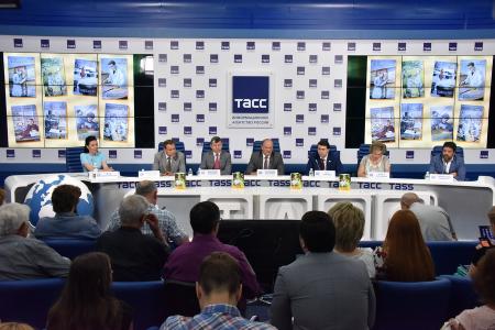 «На пасеке у Зюганова»