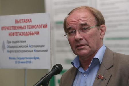 В.Н. Тетёкин: КПРФ поддерживает импортозамещение не на словах, а на деле