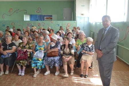Нижегородская область. Депутат-коммунист Александр Тарнаев провел рабочую встречу с ветеранами системы образования г. Дзержинск