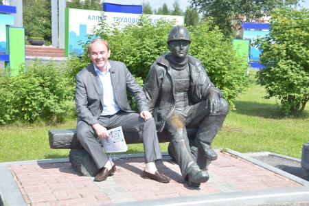 В.Н. Тетёкин: Жаркое политическое лето в Западной Сибири