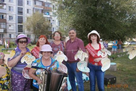 Алтайский край. Бийские коммунисты и актив организации "Надежда России" в очередной раз провели День рыбака
