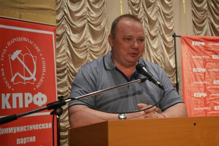 В Калмыкии состоялся отчёт депутата-коммуниста перед элистинскими избирателями
