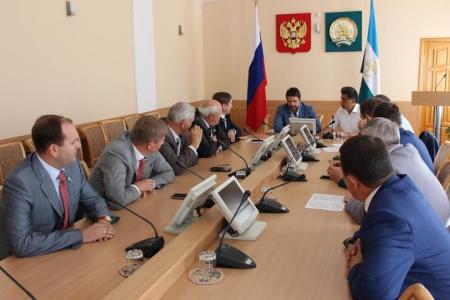Нет поборам на капремонт! Депутат Госдумы Александр Ющенко проводит встречи с избирателями Уфы