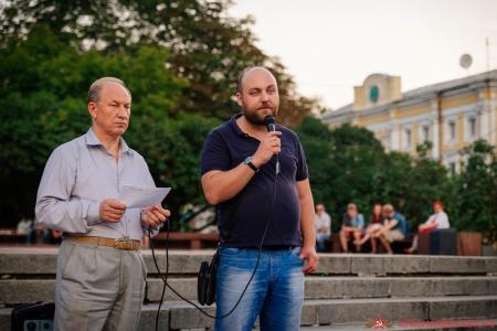 Москва. Коммунисты вместе с предпринимателями и организацией «Правозащита» провели акцию «Длинные ковши СТОП»