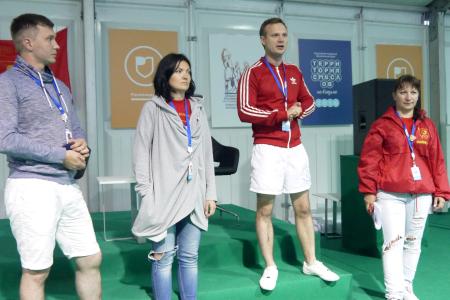 Делегация Ленинского Комсомола презентует «Молодёжную программу КПРФ» на  Форуме «Территория смыслов на Клязьме»