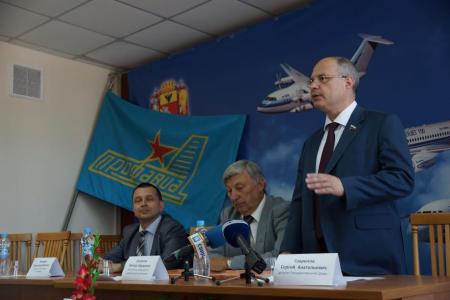 Депутат Госдумы Сергей Гаврилов поздравил победителей чемпионата профмастерства на ВАСО