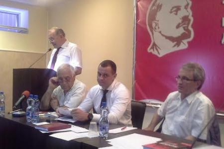 Донецкие коммунисты предрекают ДНР социалистический путь развития