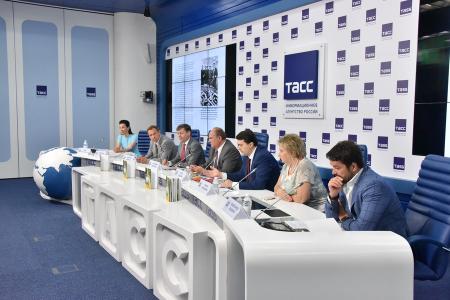 «На пасеке у Зюганова»