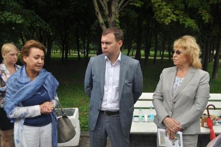 Юрий Афонин и Ирина Иванова встретились с инициативными группами жителей Приморского района Санкт-Петербурга