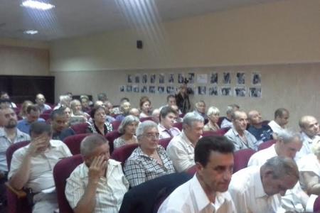 Донецкие коммунисты предрекают ДНР социалистический путь развития
