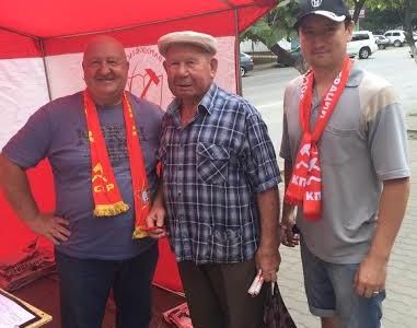 Город-герой Волгогад. Депутат-коммунист Е.И. Шаманаев принял участие во Всероссийской акции "Антикапитализм"