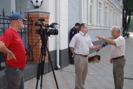 Жители Кохмы при поддержке Ивановского обкома КПРФ провели акцию протеста у здания областного правительства