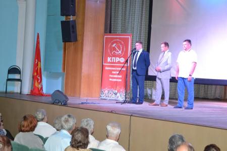 Нижегородская область. Депутат–коммунист Александр Тарнаев провел праздничные концерты для Детей войны