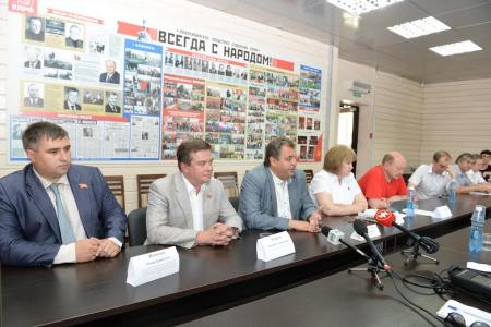 Победа будет за нами! Состоялась пресс-конференция кандидатов в депутаты Государственной Думы от КПРФ в Новосибирской области