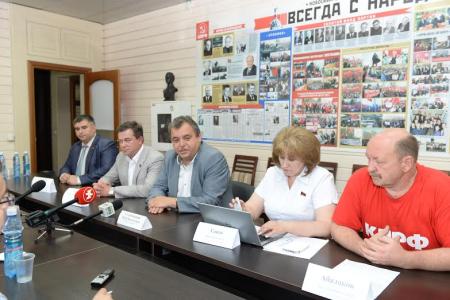 Победа будет за нами! Состоялась пресс-конференция кандидатов в депутаты Государственной Думы от КПРФ в Новосибирской области