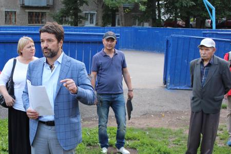 Нет поборам на капремонт! Депутат Госдумы Александр Ющенко проводит встречи с избирателями Уфы