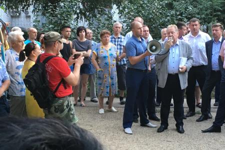 ЮГ Times о судах и «черной» кампании против депутата Обухова: После начала скандалов в Краснодаре данные показывают рост популярности КПРФ