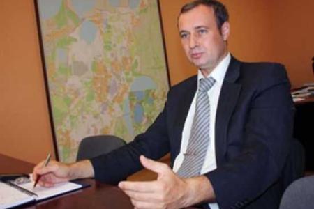 beyvora.ru: Мэр Копейска, единоросс Вячеслав Истомин задержан по подозрению в получении взяток в крупном и особо крупном размерах