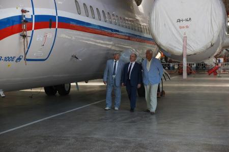Депутат Госдумы Сергей Гаврилов поздравил победителей чемпионата профмастерства на ВАСО
