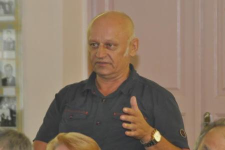 Город Пушкин. Депутаты-коммунисты Юрий Афонин и Владимир Дмитриев встретились с рабочими авиаремонтного завода 