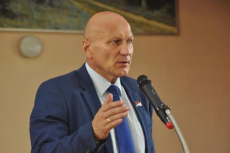 Город Пушкин. Депутаты-коммунисты Юрий Афонин и Владимир Дмитриев встретились с рабочими авиаремонтного завода 