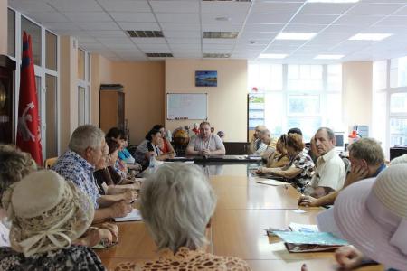 Волгоградская область. Николай Паршин провел встречу с активистами общественных организаций
