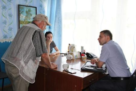 Первый секретарь Коми Рескома КПРФ Олег Михайлов с рабочим визитом посетил село Лойма Прилузского района