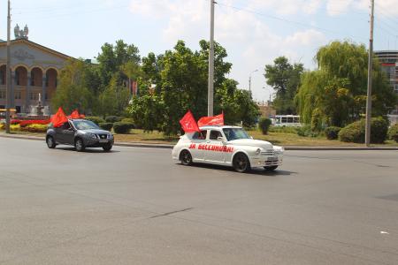 В Ростовской области состоялся автопробег с участием В.И. Бессонова